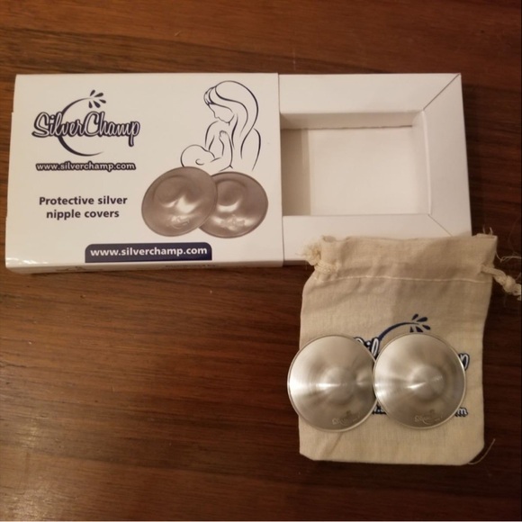Silver nursing cups for breastfeeding moms - Picture 2 of 5